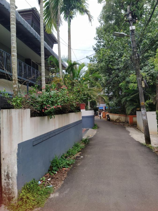 Alappuzha Paradise Inn Guest House מראה חיצוני תמונה