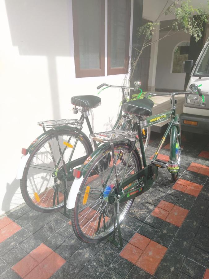 Alappuzha Paradise Inn Guest House מראה חיצוני תמונה